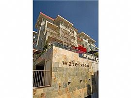 Remarkable 2 Bedroom Penthouse Condo with Views in Kirkland, WA