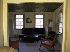 Spacious 3 Bedroom Home with Studio that's Great for Artists in Middle Haddam, CT (Photo 3 of 7)