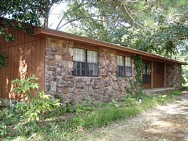 Beautiful 3 Bedroom Home - Close to Schools in Beebe, AR (Photo 2 of 2)