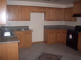 Spacious 4 Bedroom Home Near Santa Fe in Vista, CA (Photo 3 of 11)