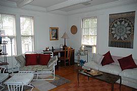 Furnished 2 Bedroom Apartment in Downtown in Newport, RI
