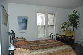 Furnished 2 Bedroom Apartment in Downtown in Newport, RI (Photo 3 of 4)