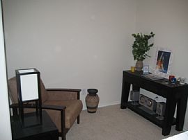 Nice, Near New 3 Bedroom Townhouse Near Clear Lake Area in Houston, TX (Photo 5 of 7)