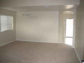 Clean Spacious 3 Bedroom Home in Great Location in Surprise, AZ (Photo 4 of 5)