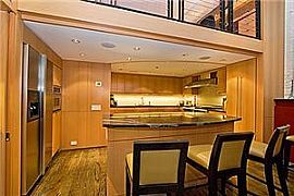 Tastefully Furnished 3 Bedroom Apartment with Views in Honolulu, HI (Photo 6 of 10)