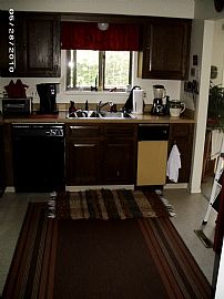 Spacious 2 Bedroom  Townhouse with Attached Garage in Richmond Heights, OH (Photo 7 of 12)