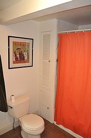 Large, Beautiful 4 Bedroom Home in Northshore SD in Sea Cliff, NY (Photo 12 of 12)