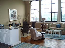 Great 2 Bedroom Apartment with 2nd Or Last Month Free! in Lowell, MA