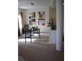 Posh 1 Bedroom Downtown  Apartment in Convenient Location in Miami, FL (Photo 4 of 4)