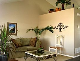 Gorgeous 3 Bedroom Home with Lease to Purchase - $1025  in Colorado Springs, CO (Photo 2 of 4)