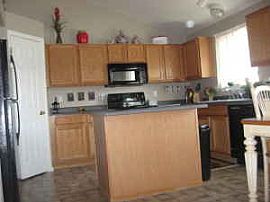 Gorgeous 3 Bedroom Home with Lease to Purchase - $1025  in Colorado Springs, CO (Photo 3 of 4)