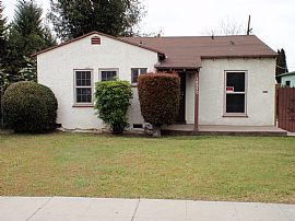 Sensational 3 Bedroom Home - Available Now - Section 8 Ok in Los Angeles, CA