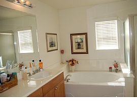 Beautiful 3 Bedroom Townhouse in Tuscany Hills in San Jose, CA (Photo 6 of 8)