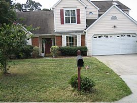 Lovely 3 Bedroom Home with Large Fenced Back Yard in Duluth, GA (Photo 7 of 7)