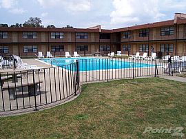 Furnished 1 Bedroom Condo - Downstairs with New Furniture in North Charleston, SC (Photo 6 of 8)