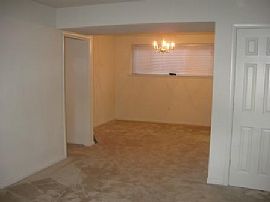 Lovely 2 Bedroom Apartment Available at Brooke Court in Baltimore, MD (Photo 4 of 7)