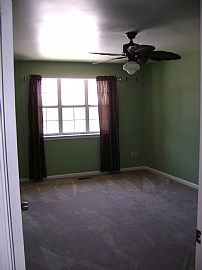 Striking 3 Bedroom Townhouse in Great Neighborhood - $1400  in Virginia Beach, VA