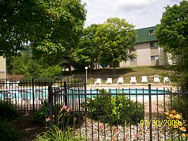 Two Bedroom Special!! in Auburn Hills, MI (Photo 3 of 3)