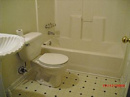 Nice 3 Bedroom Home with 2 Car Garage in Jonesboro, GA (Photo 4 of 5)