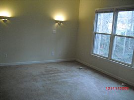 Nice 3 Bedroom Home with 2 Car Garage in Jonesboro, GA (Photo 5 of 5)