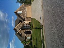 Beautiful 3 Bedroom Garden Home with Bonus Room Upstairs  in Calera, AL