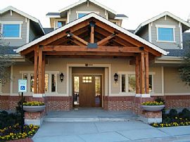 Lovely 2 Bedroom Apartment Available For Immediate Move-In in Dallas, TX (Photo 10 of 12)