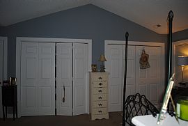 Amazing 2 Bedroom Condo With Hardwood Floors - Vaulted Ceilings! in Durham, NC (Photo 5 of 10)