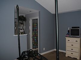 Amazing 2 Bedroom Condo With Hardwood Floors - Vaulted Ceilings! in Durham, NC (Photo 6 of 10)