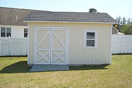Cozy 3 Bedroom Home in Great Neighborhood and Close to Beach in Wilmington, NC (Photo 10 of 12)