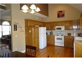 Spacious 3 Bedroom Home with Lots of Character and Space in Liberty, MO (Photo 3 of 10)