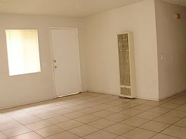 Spacious 3 Bedroom Apartment in City Heights - $1600 in San Diego, CA