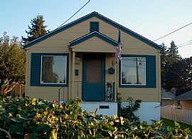 1 Bedroom Mt. Vernon Hill Home in Mount Vernon, WA