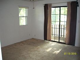 Gorgeous 5 Bedroom Home - Near College Hill! in Wichita, KS (Photo 6 of 8)