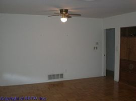 Outstanding 2 Bedroom Home with New Kitchen  in Riverside, CA (Photo 4 of 10)