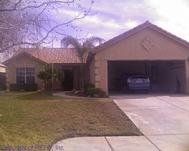 Bright 3 Bedroom Home with Hardwood Flooring in Highland, CA