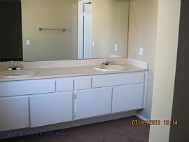 Impeccable 3 Br, 2.5 Ba Home Plus Den with Large Backyard in Moreno Valley, CA (Photo 6 of 9)