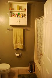 Beautiful 4 Bedroom Home with Den in Riverside, CA (Photo 5 of 5)