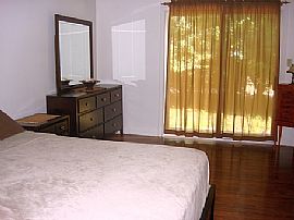 Beautiful 2 Bedroom Home - 1 Block From Lake in Millville, NJ (Photo 8 of 8)
