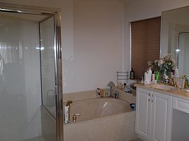 Immaculate 3 Bedroom Pool and Lake Home in Tropical Oasis in Coconut Creek, FL (Photo 5 of 12)