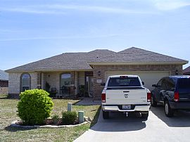 Beautiful 4 Bedroom Home - Close to Ft. Hood in Nolanville, TX