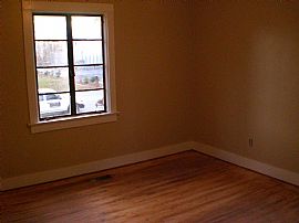 Excellent 3 Bedroom Brick Home with Fenced Yard in Opelika, AL (Photo 2 of 3)