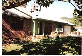 4 Bed Room 2 Bath Brick Home with Lake View and Pool/hot Tub in Eustis, FL (Photo 12 of 12)