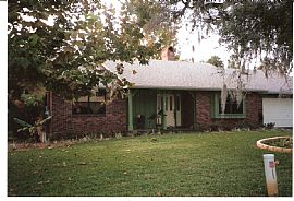 4 Bed Room 2 Bath Brick Home with Lake View and Pool/hot Tub in Eustis, FL