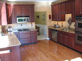 Ideal 3 Bedroom Executive Townhouse in Chester Co. in Newtown Square, PA (Photo 2 of 4)