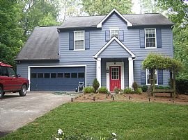Great Home on Wooded Lot - 4br/2.5 B in Austell, GA