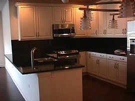 2/bedrooms/2bath 2 Garage Parking Near Lifetime Fitness in Burr Ridge, IL