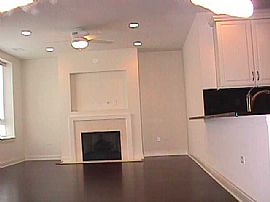 2/bedrooms/2bath 2 Garage Parking Near Lifetime Fitness in Burr Ridge, IL (Photo 11 of 12)