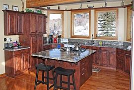 Attractive 4 Bedroom Single Family Home on 0.16 Acres in Park City, UT (Photo 3 of 6)