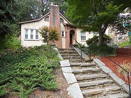 Extravagant 3 Bedroom Home with Rent to Own Option in Gwynn Oak, MD (Photo 3 of 6)