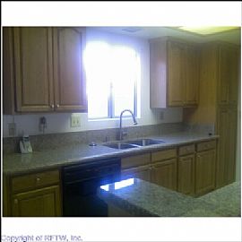 Quaint 2 Story, 3 Bedroom Home with Fireplace
 in Moreno Valley, CA (Photo 10 of 11)